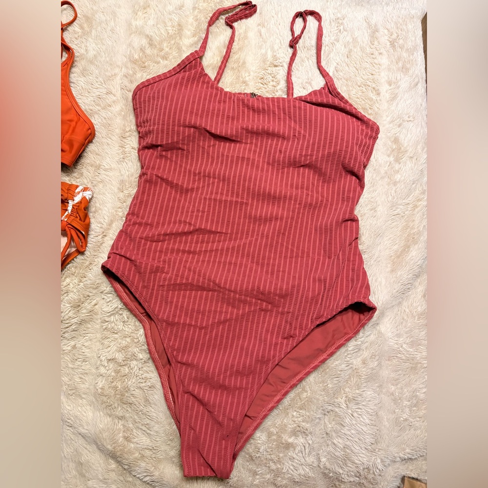 Zaful Ribbed One-Piece Swimsuit in Dusty Rose